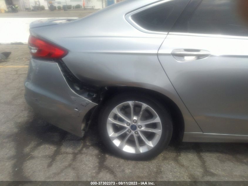 2020 FORD FUSION ENERGI TITANIUM - 3FA6P0SU7LR132592