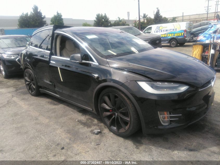 5YJXCAE48KF183059 Tesla Model X 