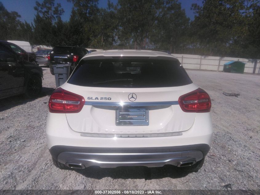 2017 MERCEDES-BENZ GLA 250 - WDCTG4EB0HJ358712