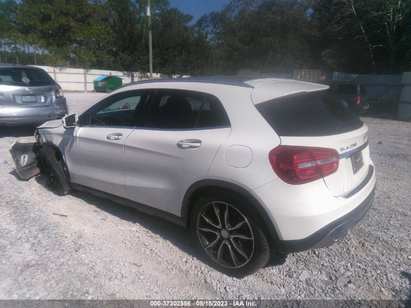 2017 MERCEDES-BENZ GLA 250 - WDCTG4EB0HJ358712