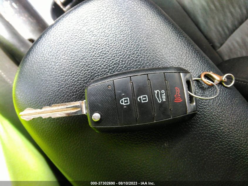 2016 KIA FORTE LX - KNAFK4A68G5611533