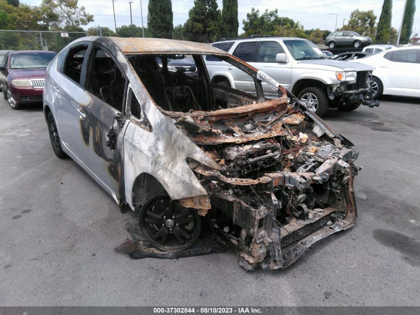 2015 TOYOTA PRIUS FOUR - JTDKN3DU6F0451936