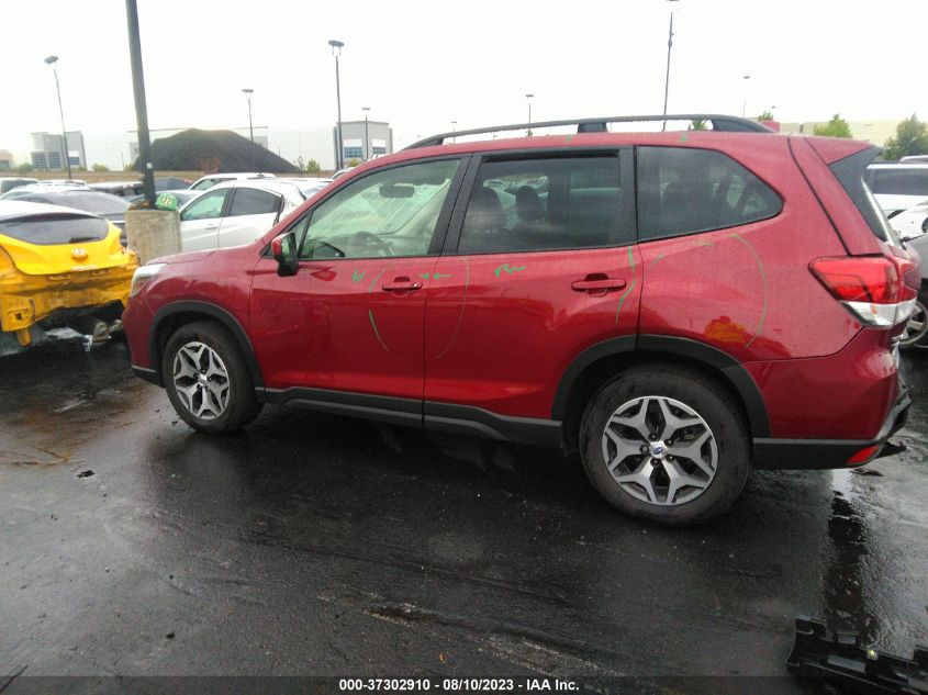 2021 SUBARU FORESTER PREMIUM - JF2SKAJC1MH460648