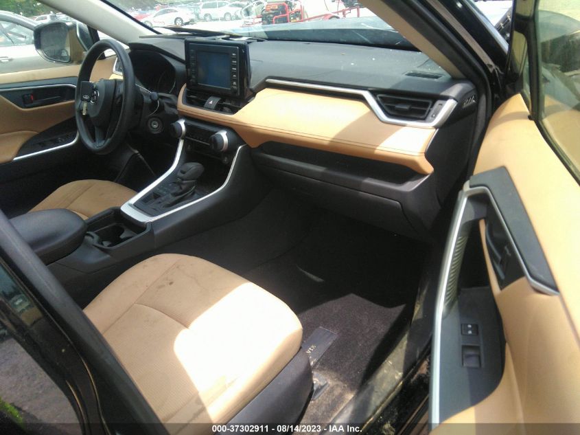 2019 TOYOTA RAV4 LE - JTMG1RFV8KD021743