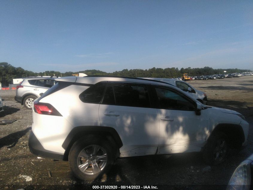 2022 TOYOTA RAV4 XLE - 2T3W1RFV6NW201760