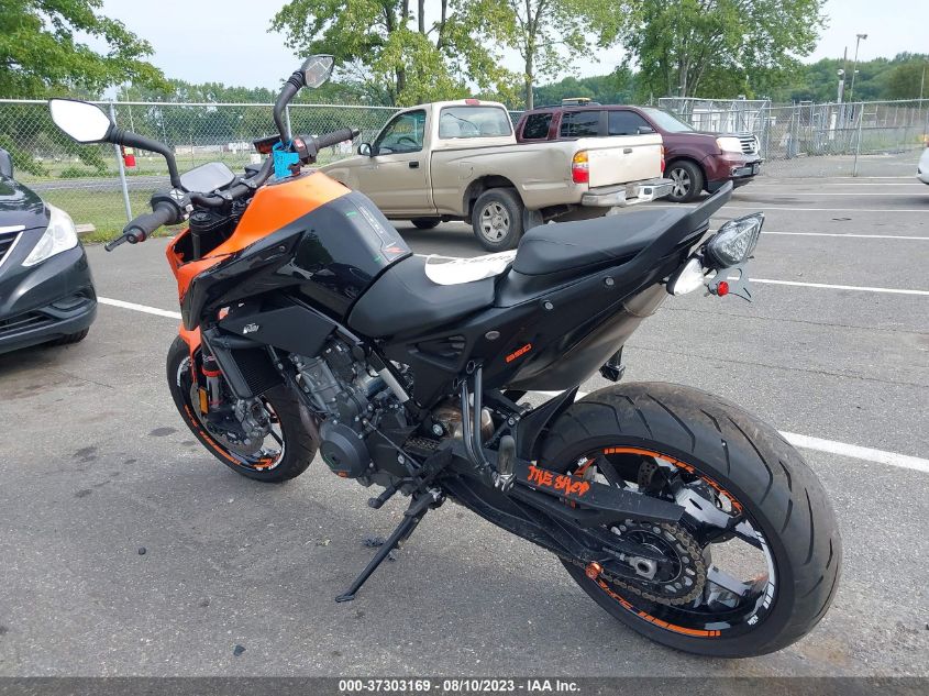 2021 KTM 890 DUKE R - VBKTU9406MM811931