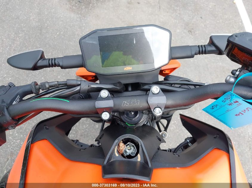 2021 KTM 890 DUKE R - VBKTU9406MM811931