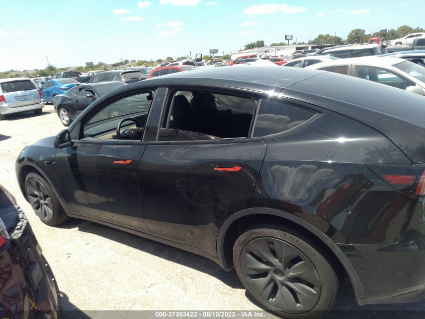 2021 TESLA MODEL Y - 5YJYGDEEXMF200319