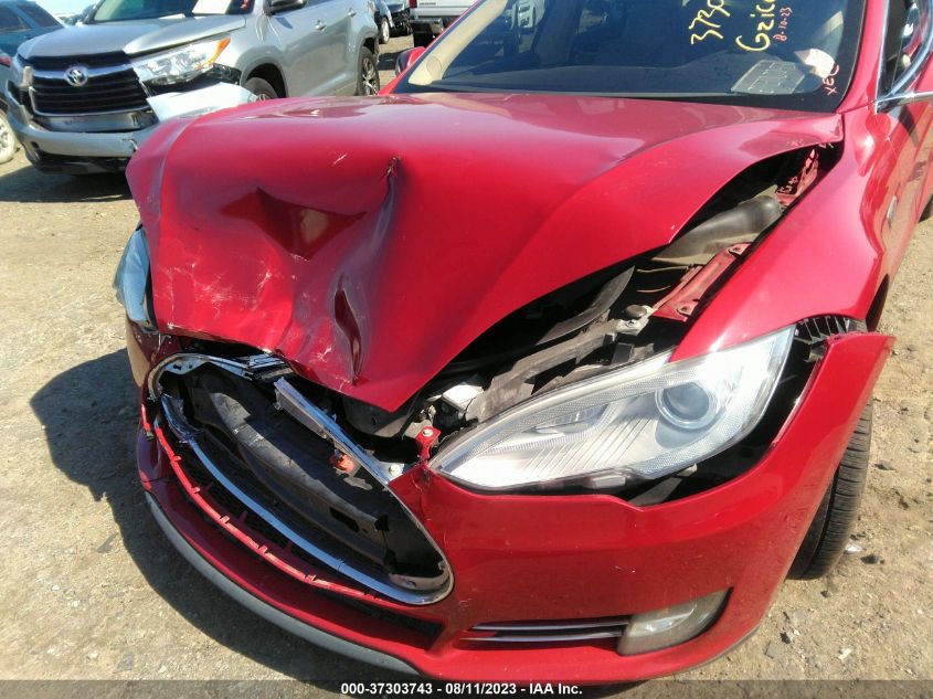 2013 TESLA MODEL S PERFORMANCE - 5YJSA1DP8DFP09687