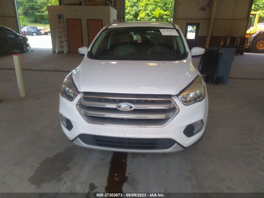 2017 FORD ESCAPE SE - 1FMCU0G97HUB30847