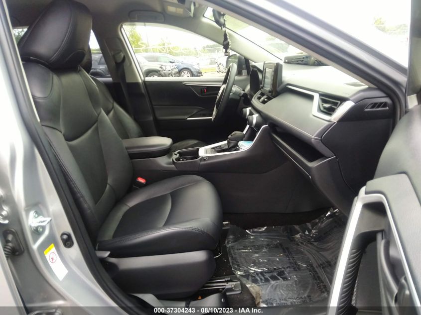 2019 TOYOTA RAV4 LE - JTMF1RFV9KJ008268