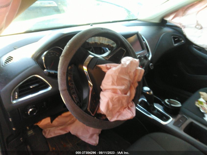 2018 CHEVROLET CRUZE LT - 1G1BE5SM5J7233168