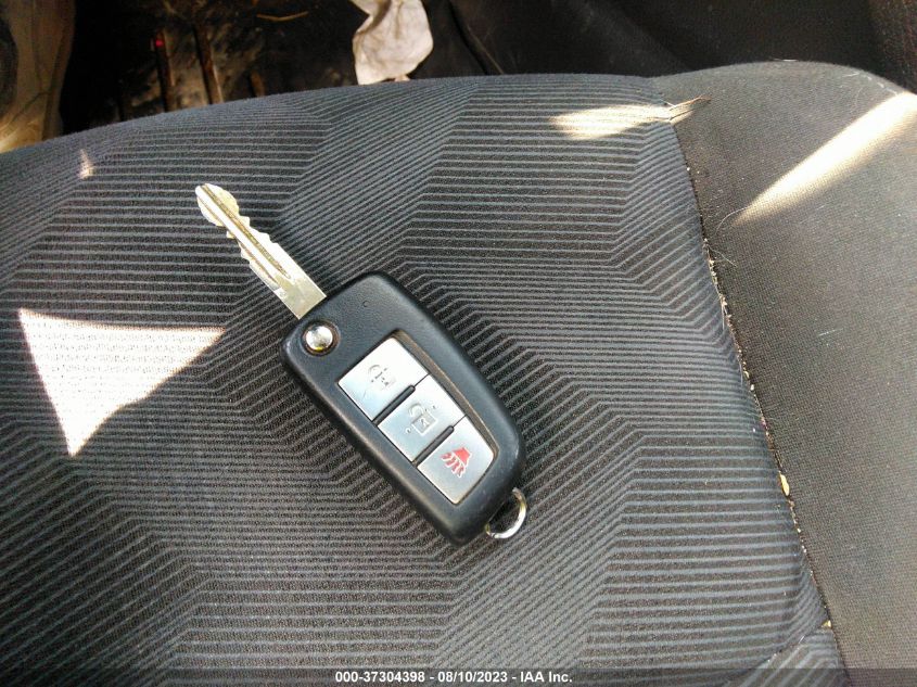2015 NISSAN ROGUE S - KNMAT2MV1FP569727