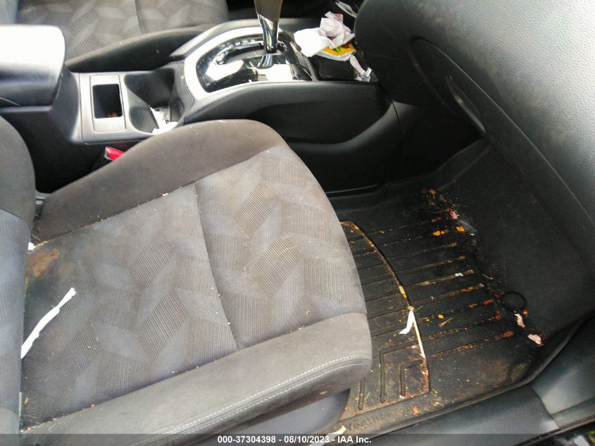 2015 NISSAN ROGUE S - KNMAT2MV1FP569727