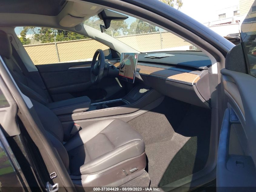 2022 TESLA MODEL Y LONG RANGE - 7SAYGDEE9NF567488