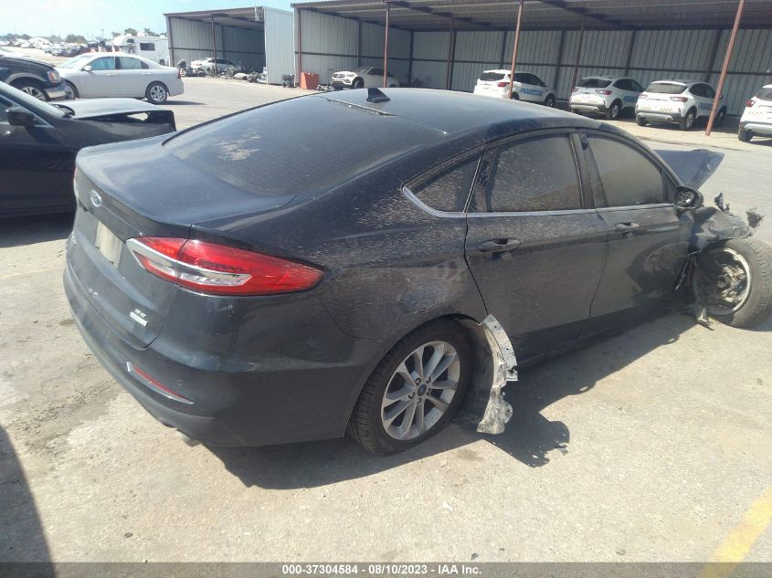 3FA6P0HD5LR227465 Ford Fusion SE 4