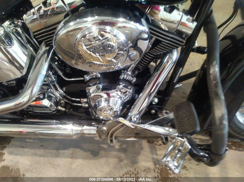 2006 HARLEY-DAVIDSON FLSTCI - 1HD1BWB126Y090798