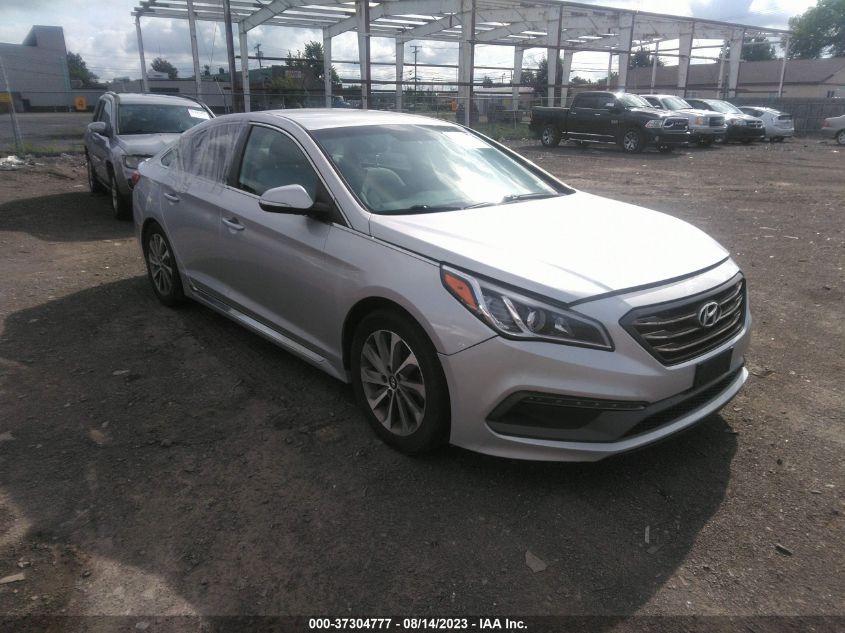 2015 HYUNDAI SONATA 2.4L SPORT - 5NPE34AF2FH021449