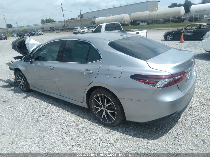 4T1F31AK1NU581320 Toyota Camry HYBRID XLE 3