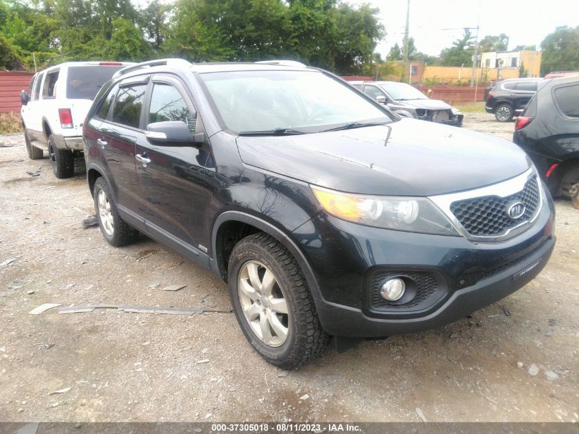 2013 KIA SORENTO LX - 5XYKTDA67DG394851