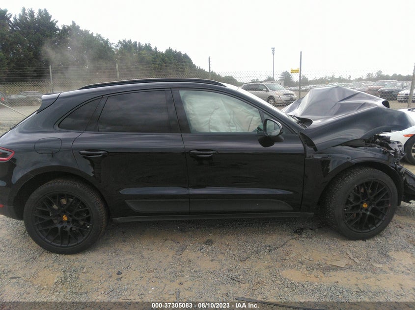 VIN WP1AA2A56JLB04384 2018 PORSCHE MACAN