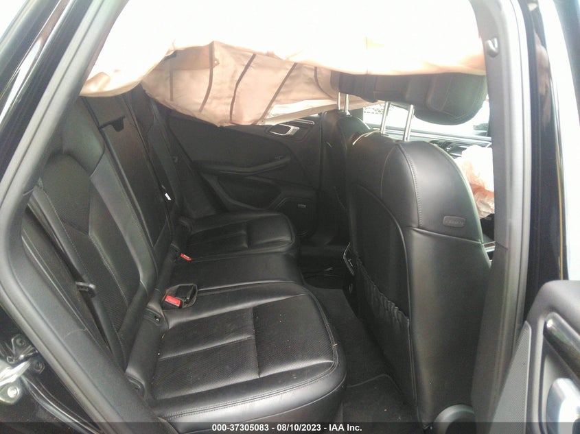 VIN WP1AA2A56JLB04384 2018 PORSCHE MACAN