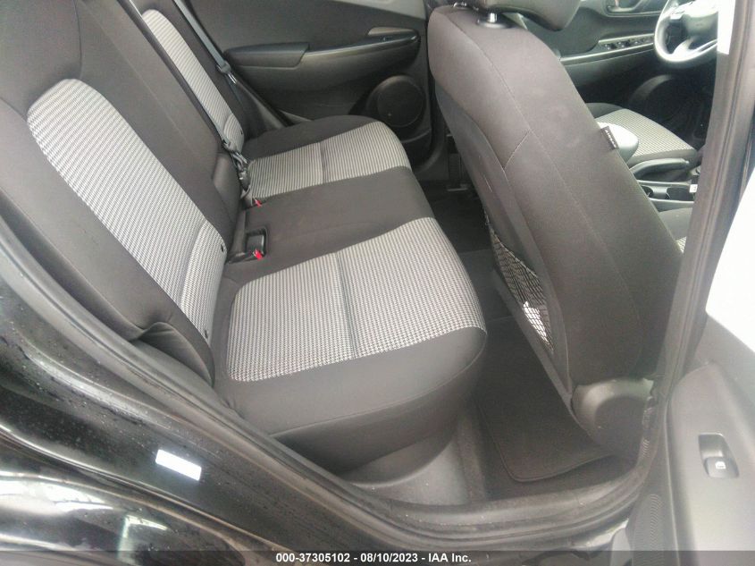 2018 HYUNDAI KONA SE - KM8K12AAXJU105238