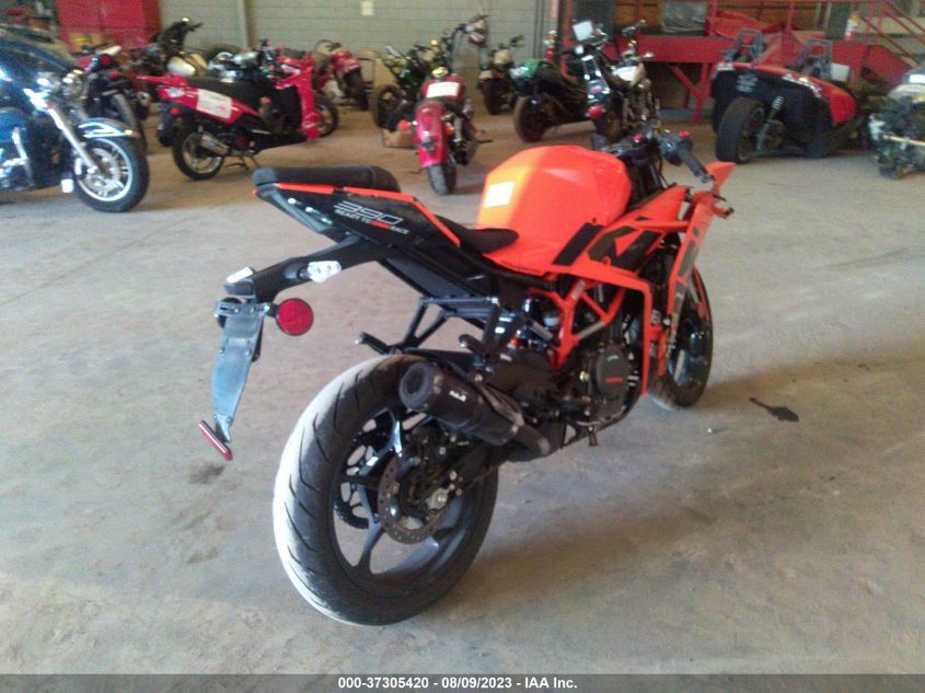 2023 KTM 390 RC MD2JYJ400PC229052