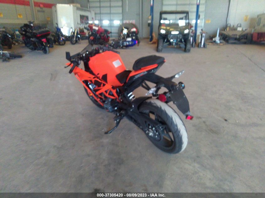 2023 KTM 390 RC MD2JYJ400PC229052
