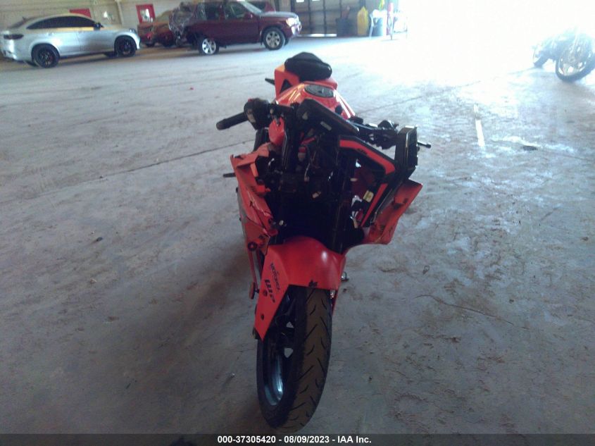 2023 KTM 390 RC MD2JYJ400PC229052