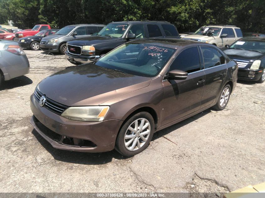 2013 VOLKSWAGEN JETTA SEDAN SE W/CONVENIENCE/SUNROOF - 3VWDP7AJ2DM383579