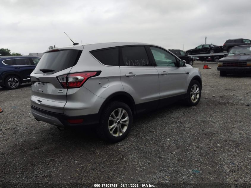 2017 FORD ESCAPE SE - 1FMCU0GD2HUE45415