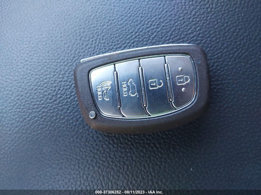 2017 HYUNDAI TUCSON SE PLUS - KM8J3CA48HU406722