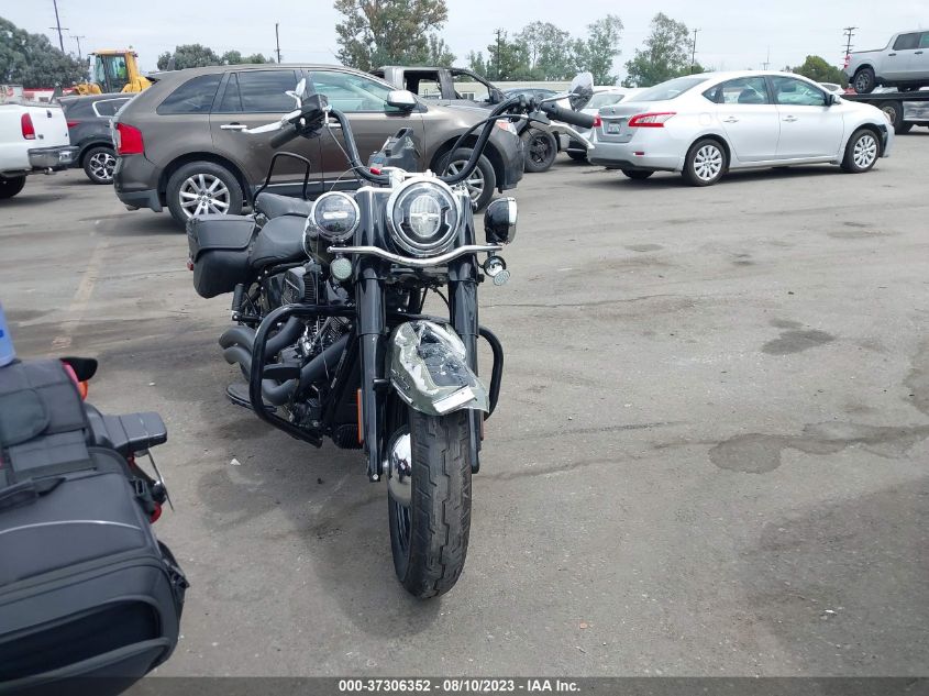 2021 HARLEY-DAVIDSON FLHCS - 1HD1YBK18MB022187