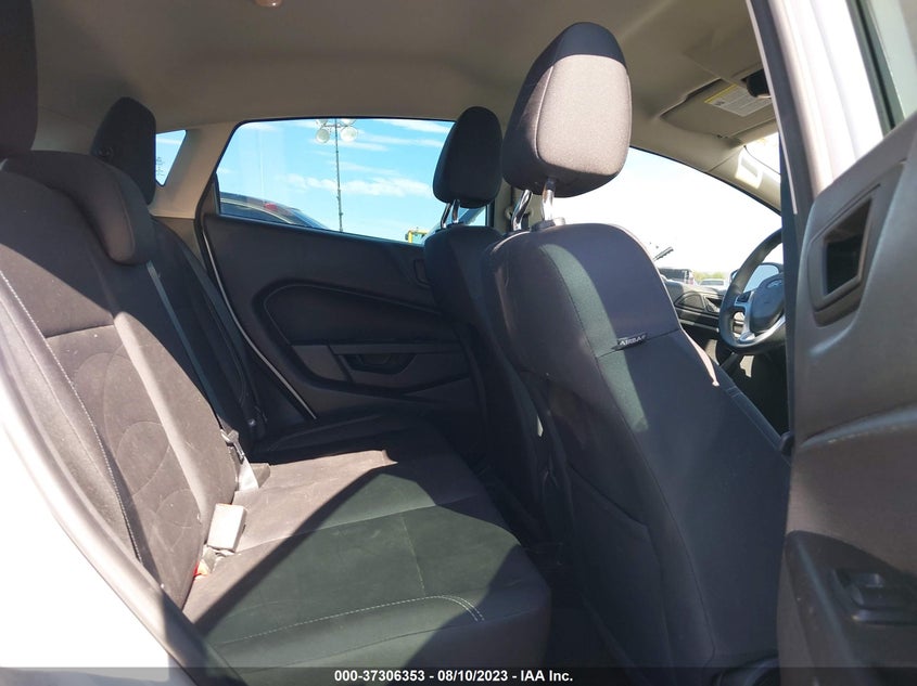 VIN 3FADP4EJ8JM115374 2018 FORD FIESTA SE