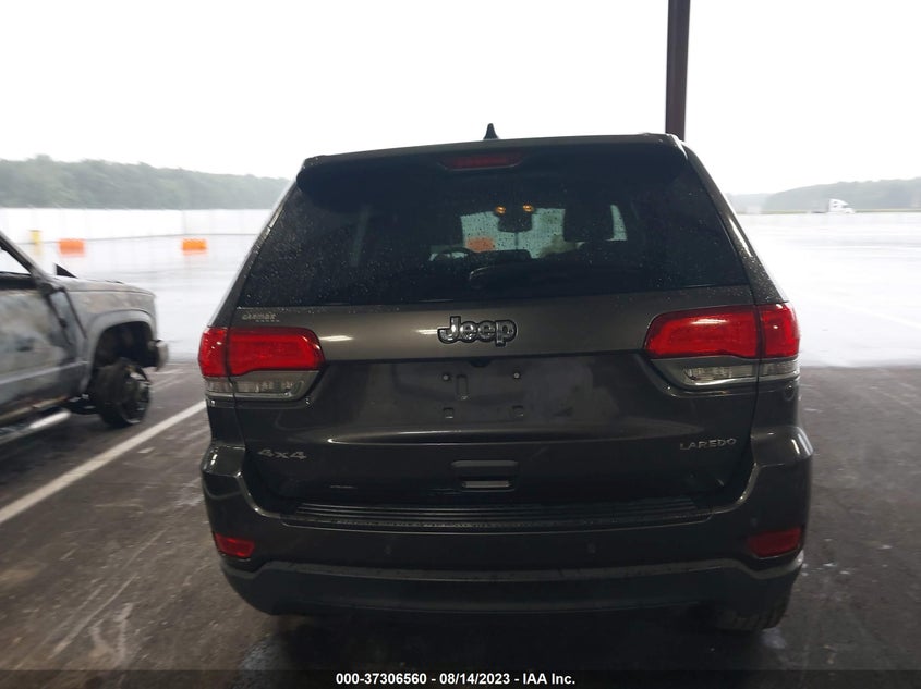 VIN 1C4RJFAG5HC803657 2017 JEEP GRAND CHEROKEE LAREDO