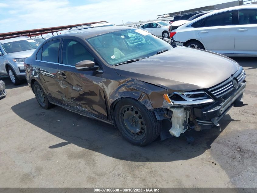 2013 VOLKSWAGEN JETTA SEDAN SE - 3VWDP7AJ8DM428136