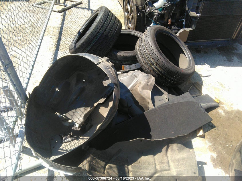 VIN 5YJSA1E53NF463985 2022 TESLA MODEL S