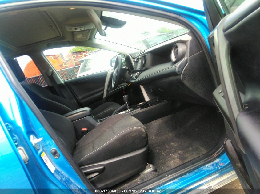2018 TOYOTA RAV4 XLE - 2T3RFREV6JW815136