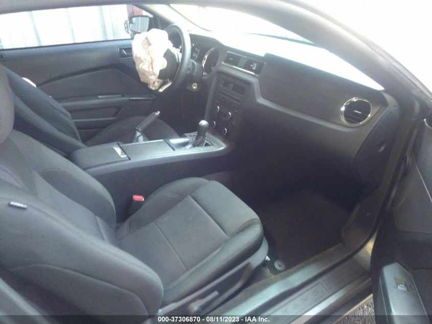 2014 FORD MUSTANG V6 - 1ZVBP8AM5E5297942