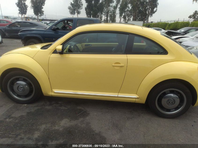 2013 VOLKSWAGEN BEETLE COUPE 2.5L - 3VWJP7AT4DM646580