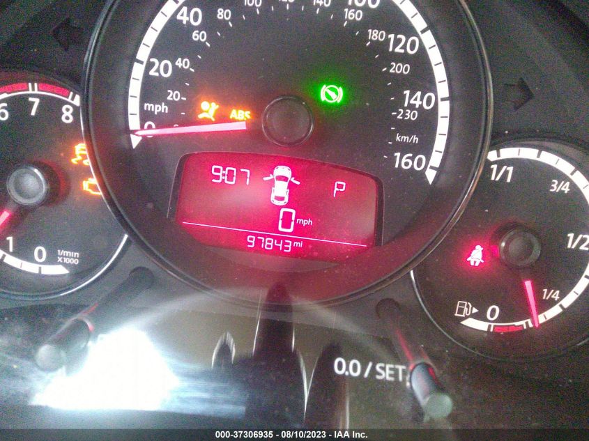 2013 VOLKSWAGEN BEETLE COUPE 2.5L - 3VWJP7AT4DM646580