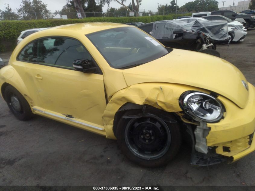 2013 VOLKSWAGEN BEETLE COUPE 2.5L - 3VWJP7AT4DM646580