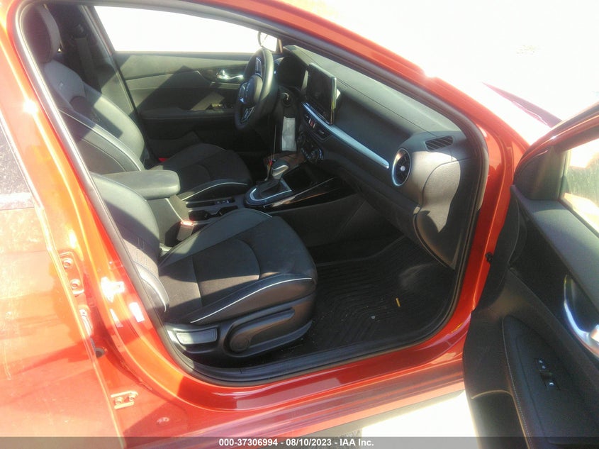 VIN 3KPF54AD7PE599226 2023 KIA FORTE GT LINE