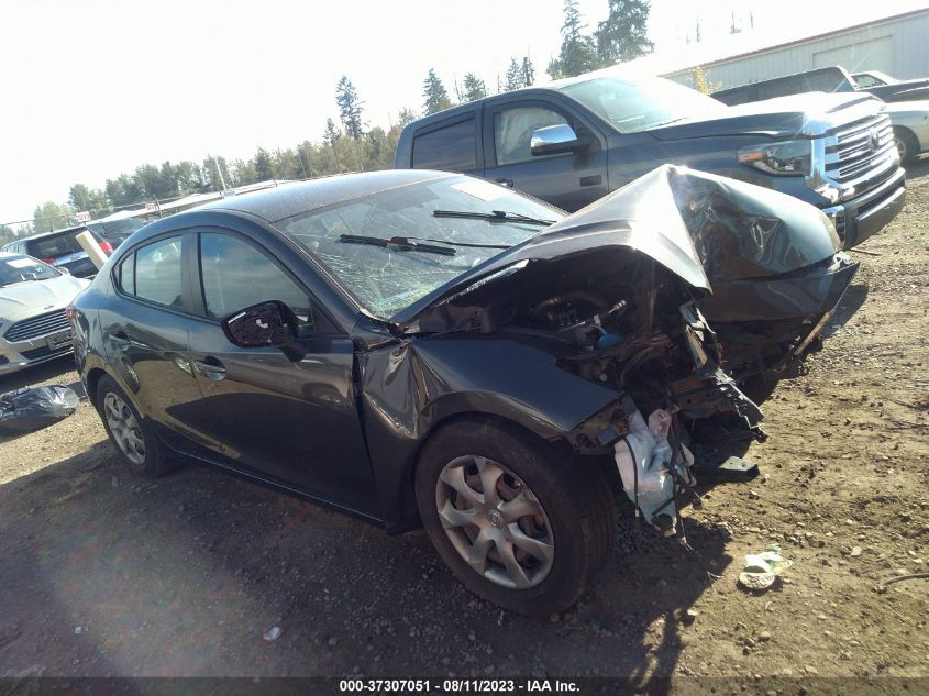 2015 MAZDA MAZDA3 I SPORT - JM1BM1U70F1250450