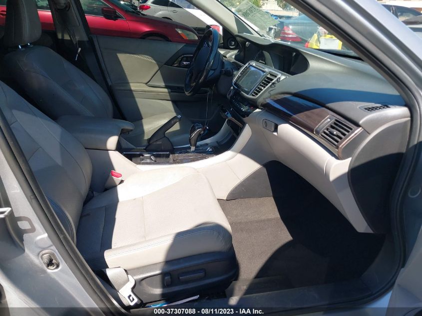 2016 HONDA ACCORD SEDAN EX-L - 1HGCR3F84GA019352