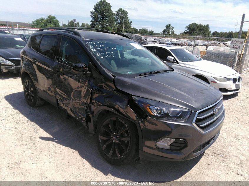 1FMCU0GD3JUD00373 2018 FORD ESCAPE, photo no. 6