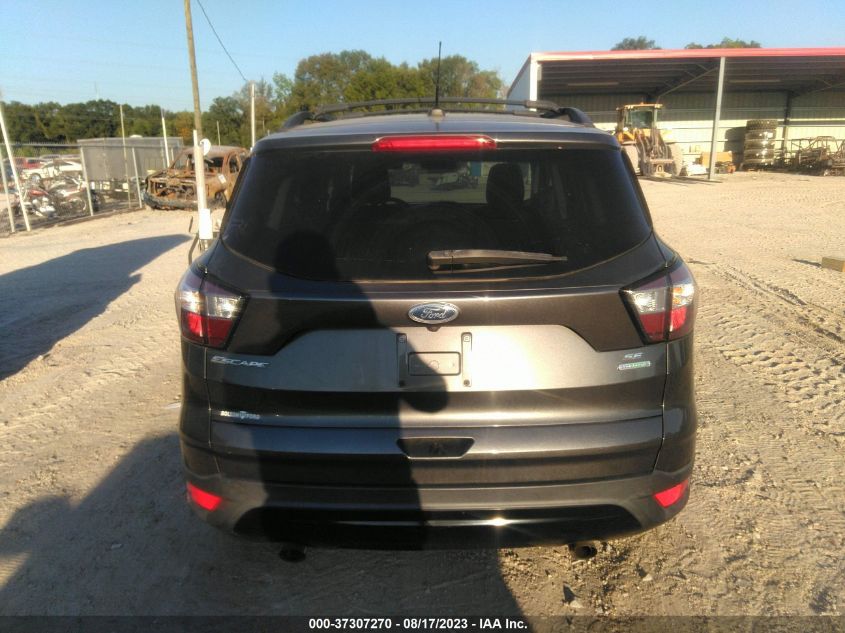 1FMCU0GD3JUD00373 2018 FORD ESCAPE, photo no. 17