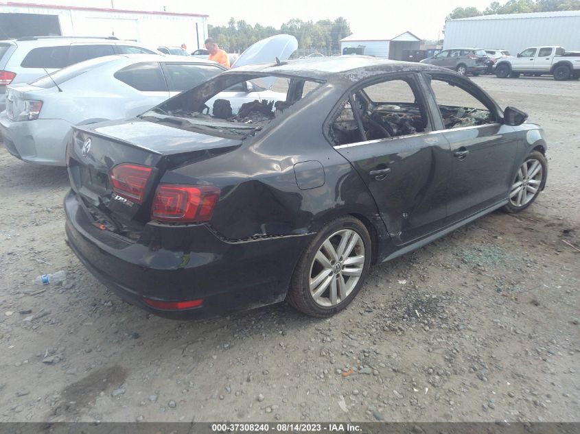 2013 VOLKSWAGEN GLI AUTOBAHN W/NAV 3VW4T7AJ5DM284931