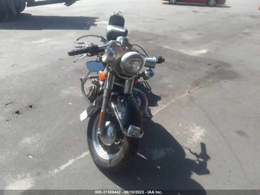 2002 HARLEY-DAVIDSON FLSTCI - 1HD1BWB182Y056729